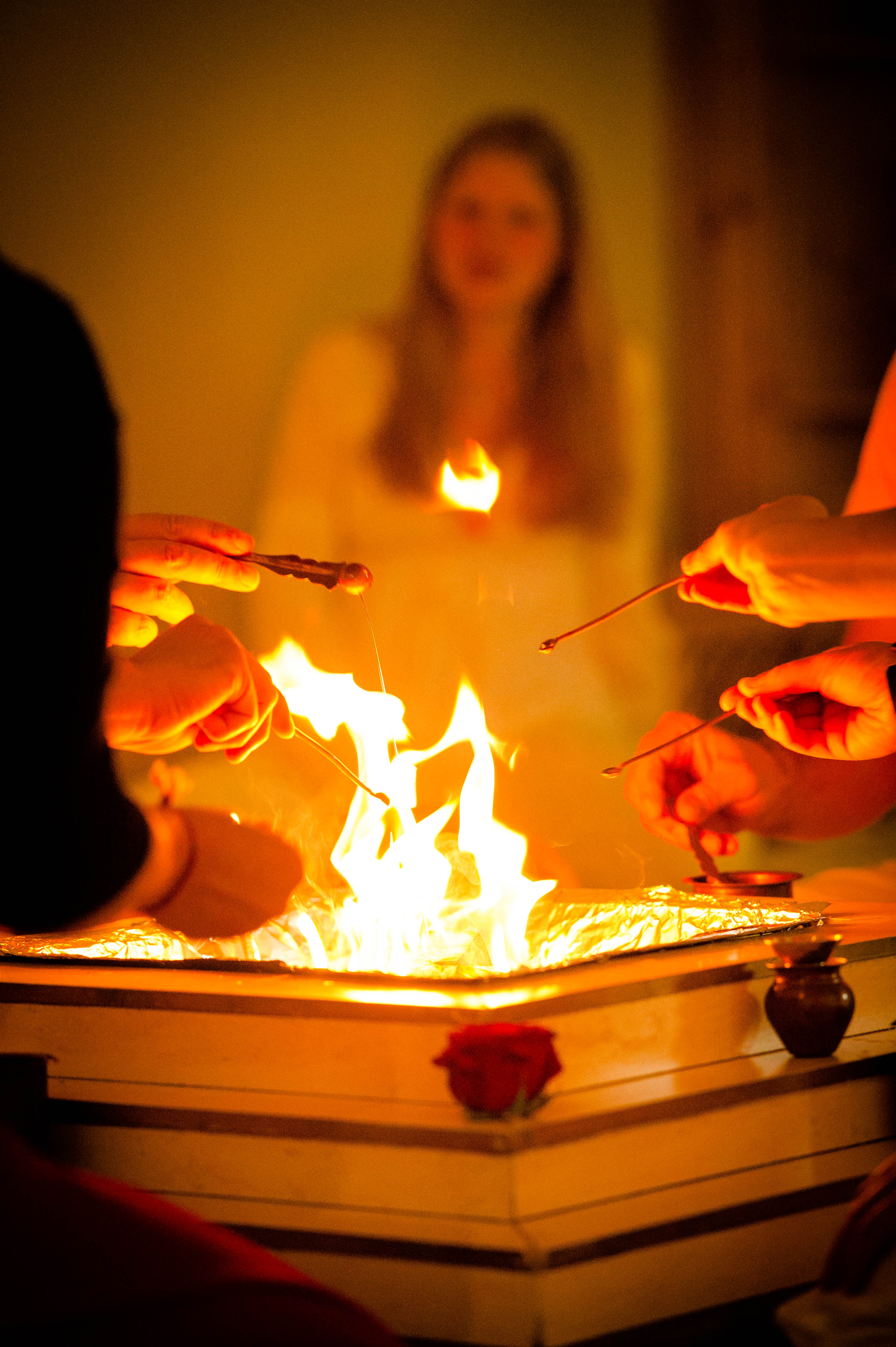 Yajna - Feuerzeremonie bei Yoga Vidya im Westerwald