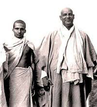 Sivananda und Krishnananda.jpg