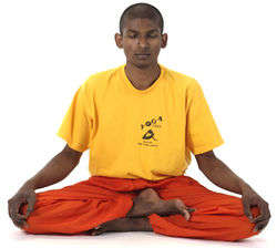 In der Hatha Yoga Pradipika, einem klassischen Yogatext, wird 18. Siddhasana besonders für Meditation und Pranayama empfohlen.