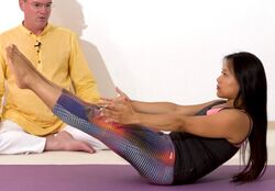 Rectus Abdomini gerade Bauchmuskeln staerken mit Yoga-Uebungen 2.jpg