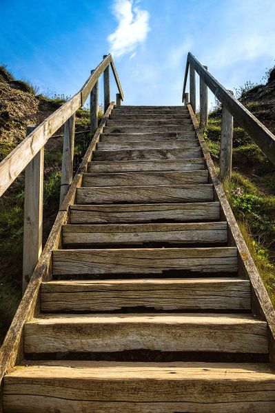 Datei:Treppen Stufen Ziel.jpg