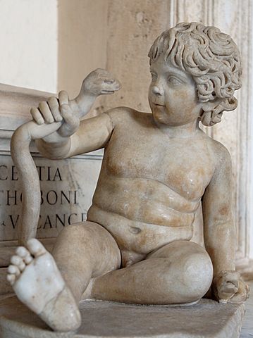 Datei:Herakles Schlange Museum Capitolini MC247.jpg