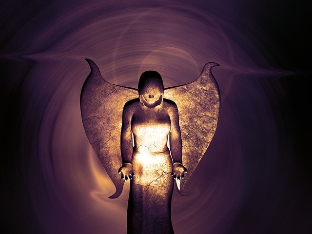Datei:Engel Skulptur Licht Hoffnung.jpg
