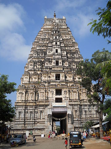 Datei:Virupaksha Tempel Hampi.JPG