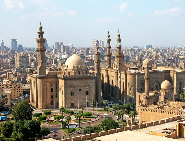 Datei:Cairo Moschee Muslim.jpg