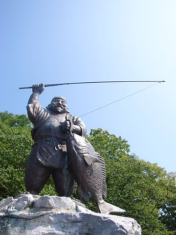 Datei:Statue von EJbisu dem Gott der Fischersleute (Kesen-numa, 2005-07-16).jpg