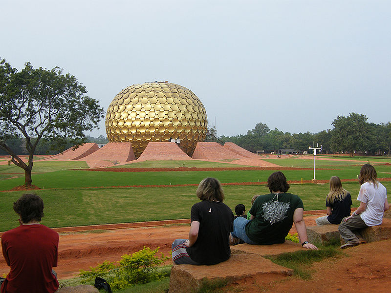 Datei:Matrimandir Auroville.jpg
