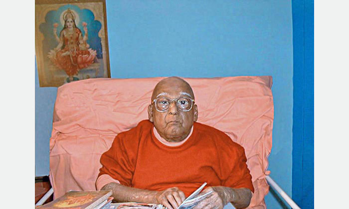 Datei:Swami Krishnananda zwischen 1997 - 2001.jpg