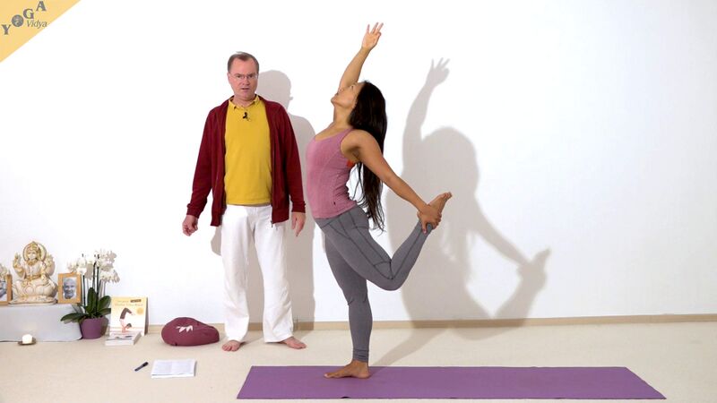 Datei:Senkrechter Tänzer- Natarajasana.jpg