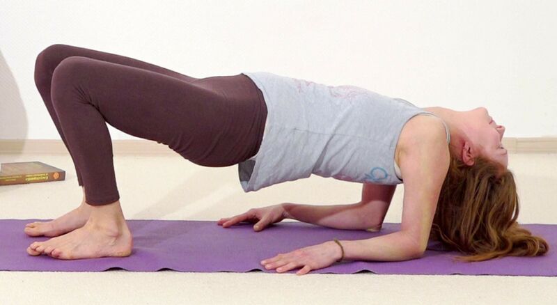 Datei:Sukha Purvottanasana 1979 Variation 2.jpg
