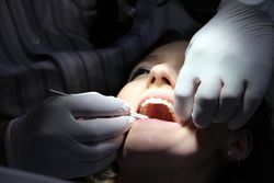Zähne Speichel Zahnarzt.jpg