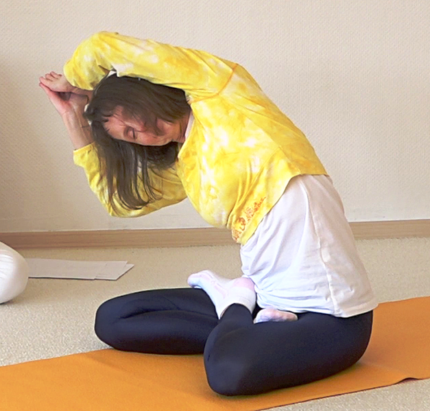 Datei:2511-Shuddha-Padmasana06-06-17h14m20s124.png