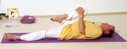 Gas entfernende Haltung - Yoga Uebung 3.jpg