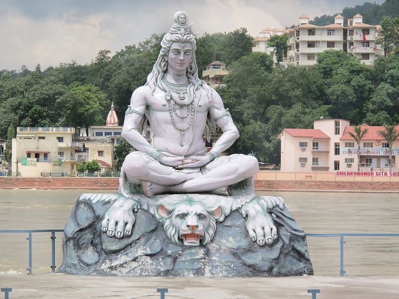Datei:Shiva am Ganges.jpg