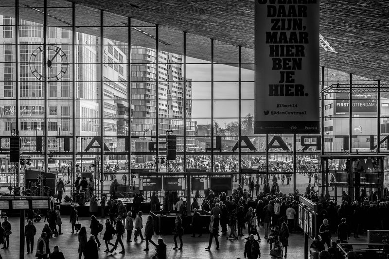 Datei:Rotterdam Hauptbahnhof.jpg