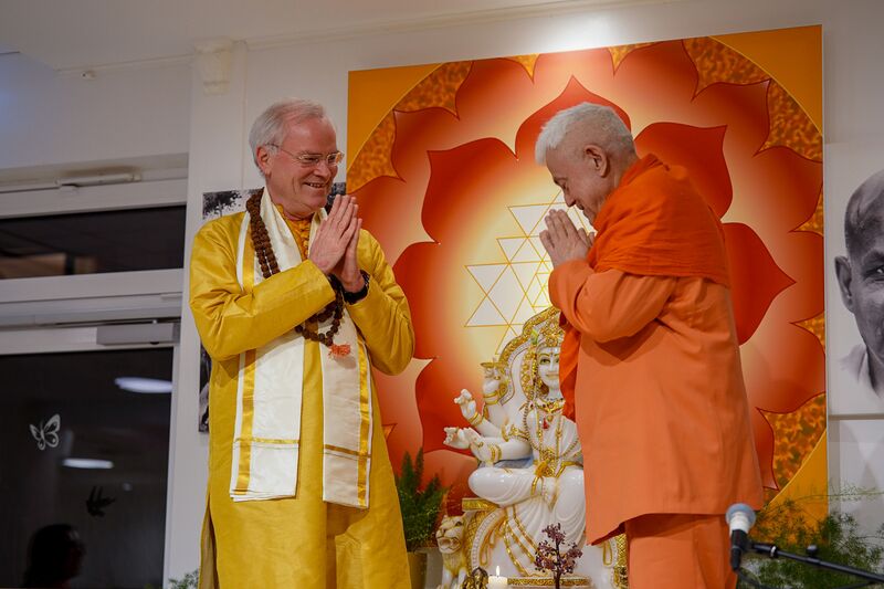 Datei:Sukadev Amrita Suryananda 2025.jpg