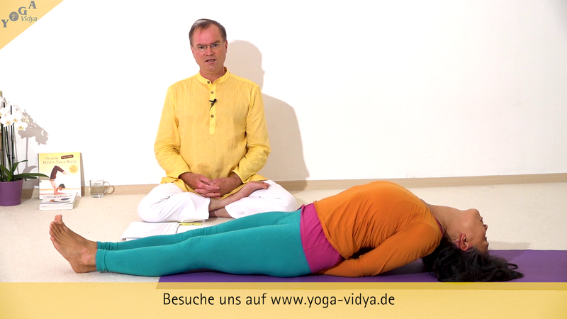 Datei:Fisch mit Shambhavi Mudra.png