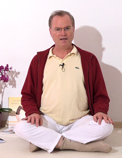 Meditationshaltungen 8 Sukhasana.png