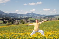 Yoga Vidya Allgäu Ashram Berge Urlaub Ferien Frühling.jpg