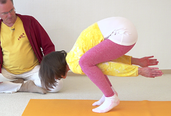 703-Khanjanasana05-27-15h20m17s696.png