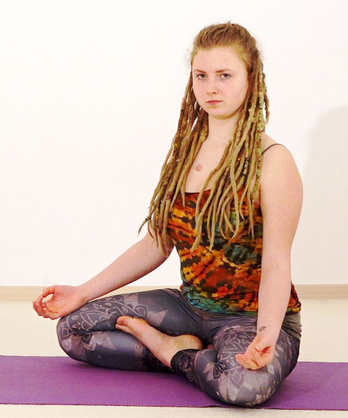 Datei:2472-Savitryasana.png