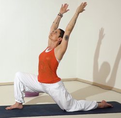 Halbmond-Pose - Yoga Asana 5.png