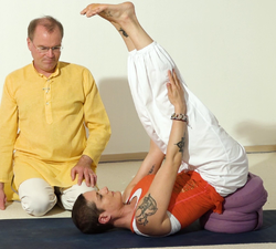 Halber Schulterstand - Yoga Asana 3.png