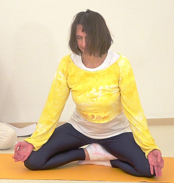 Datei:Rudrasanaÿ 2433 Variation 1.jpg