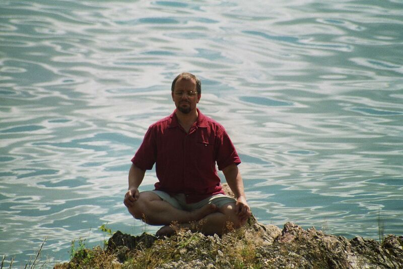 Datei:Meditation Einsamkeit Natur.jpg