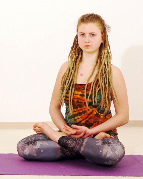 Datei:2415-Prana-Sthapanika-Mudra-.jpg