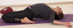 Sattel - Yoga Asana 2.png