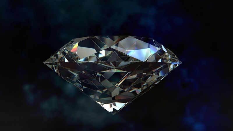 Datei:Diamant Juwel Donnerkeil.jpg