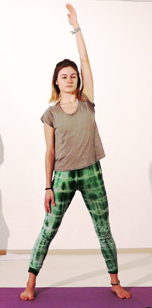 Datei:146-Ardha-Trikonasana05-07-12h46m28s430.png