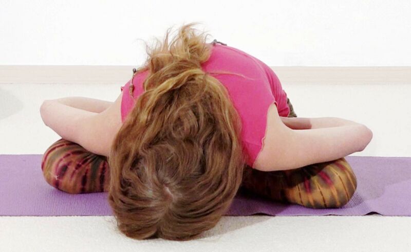 Datei:953-Padma-Yogamudrasana.jpg
