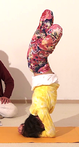 Parshva Padma Shirshasana, Lotuskopfstand zur Seite