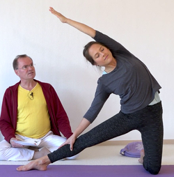 Querbalken Haltung - Querbalken Pose 2.png