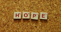 Hoffnung hoffen Buchstaben Wort Wörter.jpg