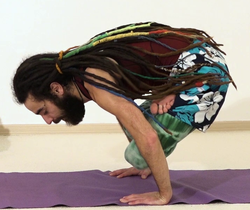 Lotos Kranichhaltung 3 in die Stellung schwingen.png