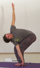 Utthita Parivritta Utkatasana, Gedrehter Stuhl