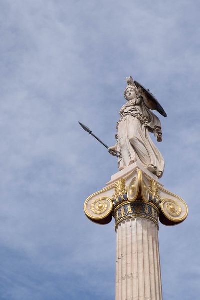Datei:Speer Statue Athen Griechisch.jpg